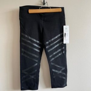 NEW Alo Capri Leggings